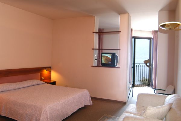 Hotel Albergo Moderno (Lovere)